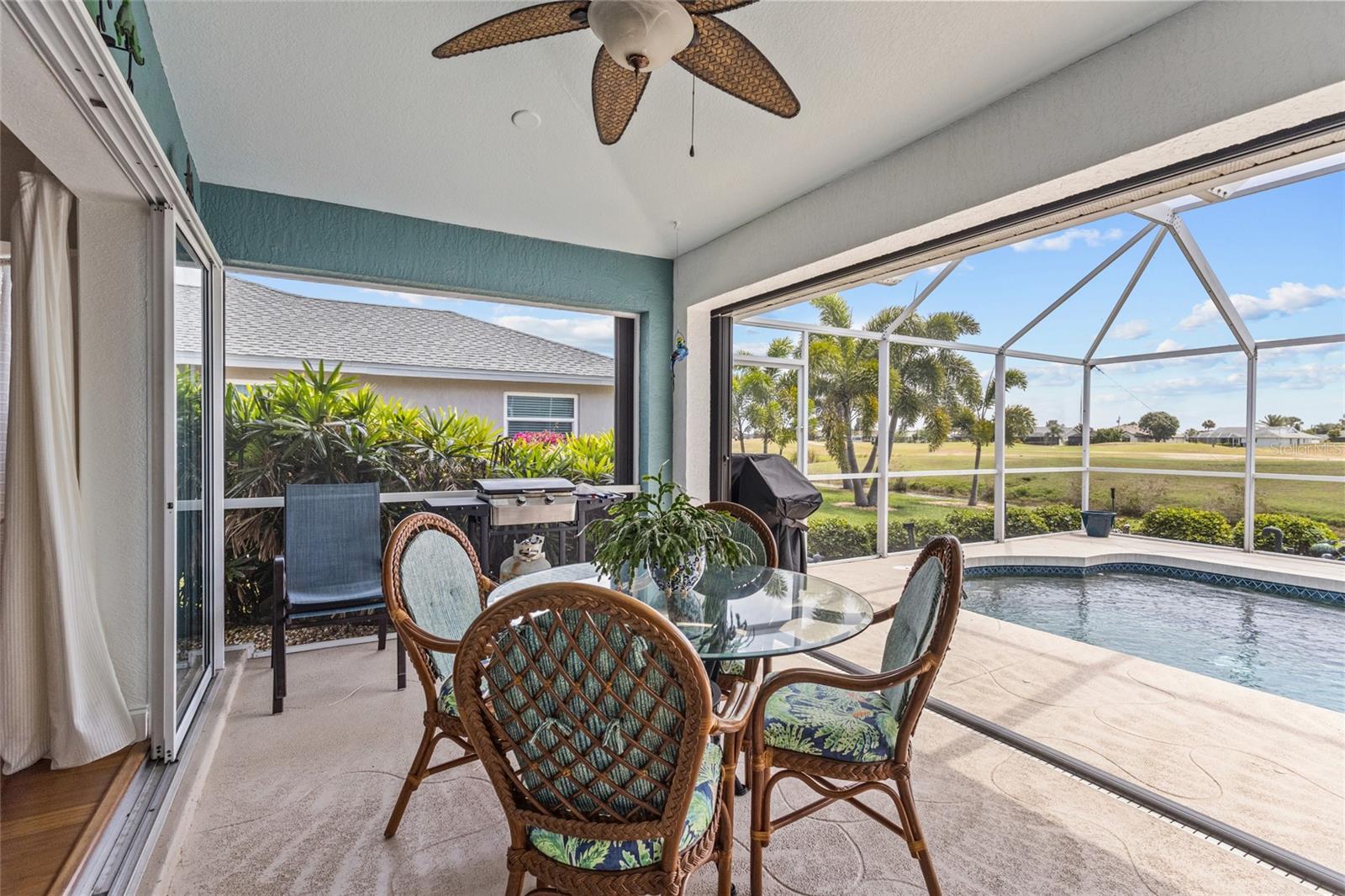 PEBBLE BEACH - Residential