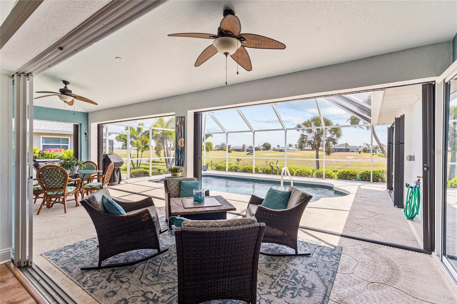 PEBBLE BEACH - Residential