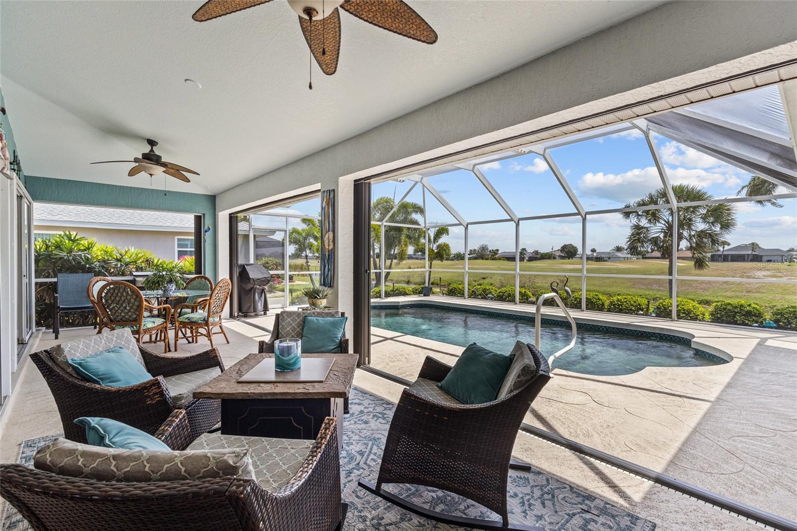 PEBBLE BEACH - Residential