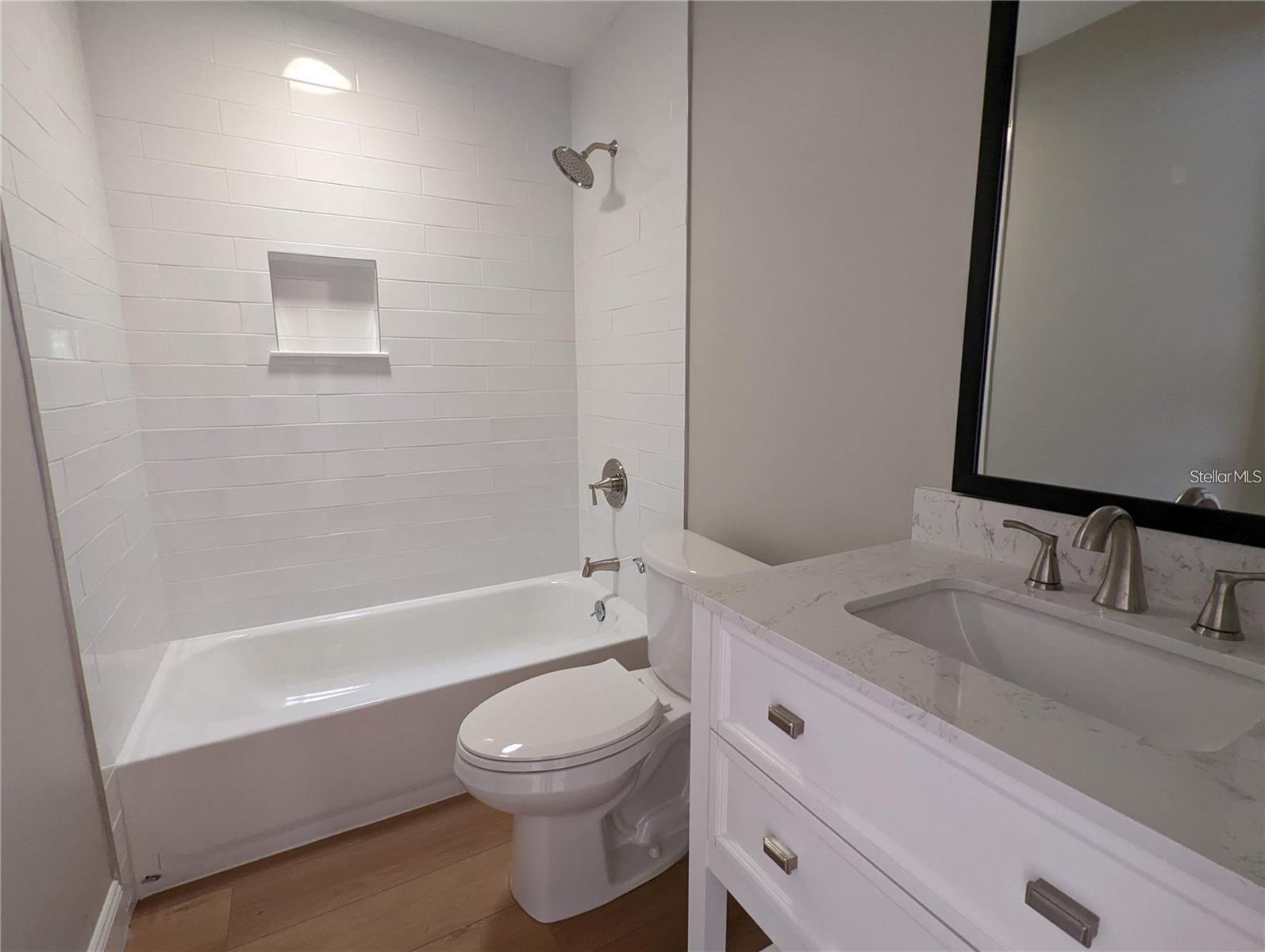 SUNSET POINT 2ND ADD - Residential Lease