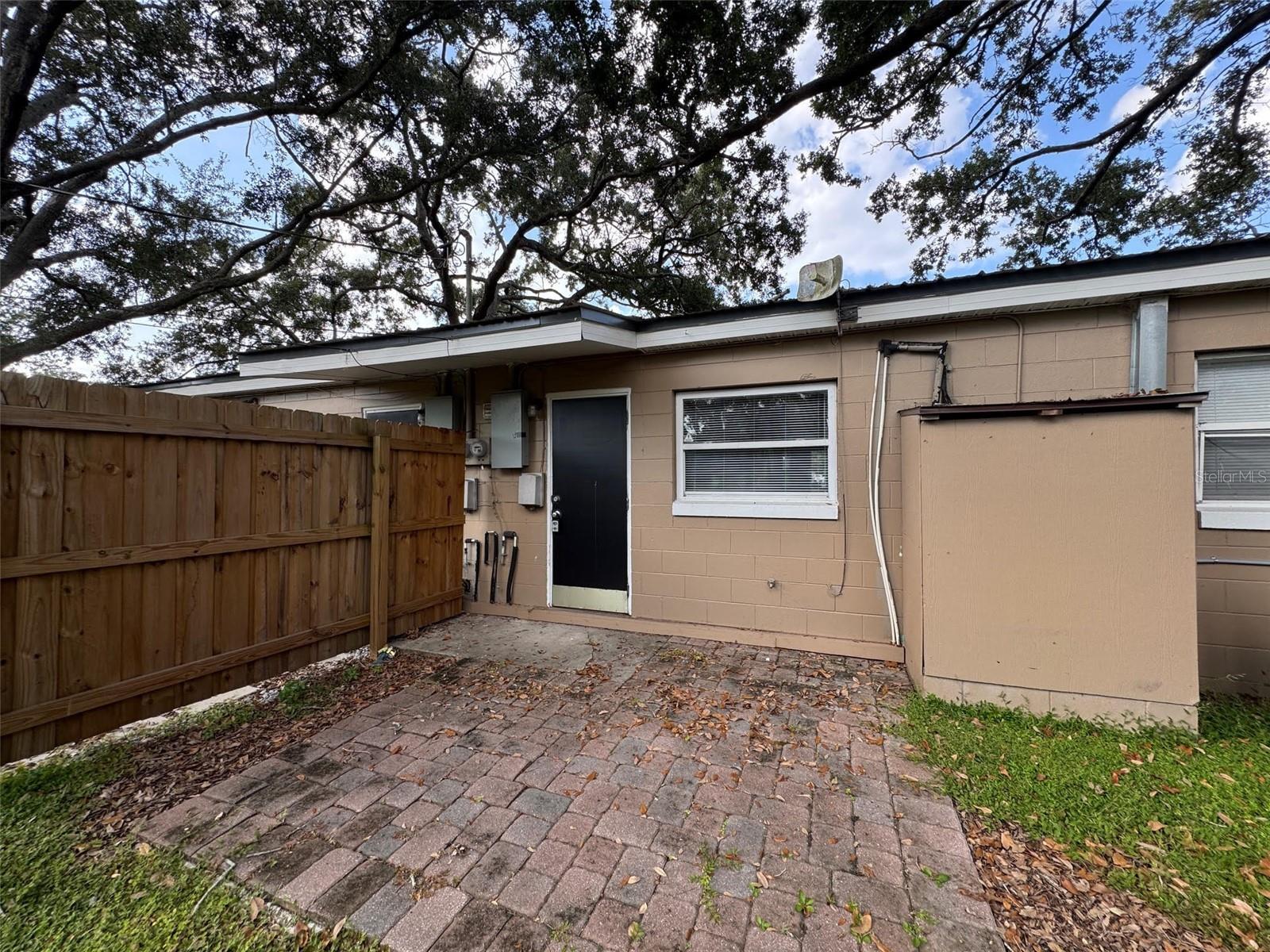 MANNS FIRST ADD - Residential Lease