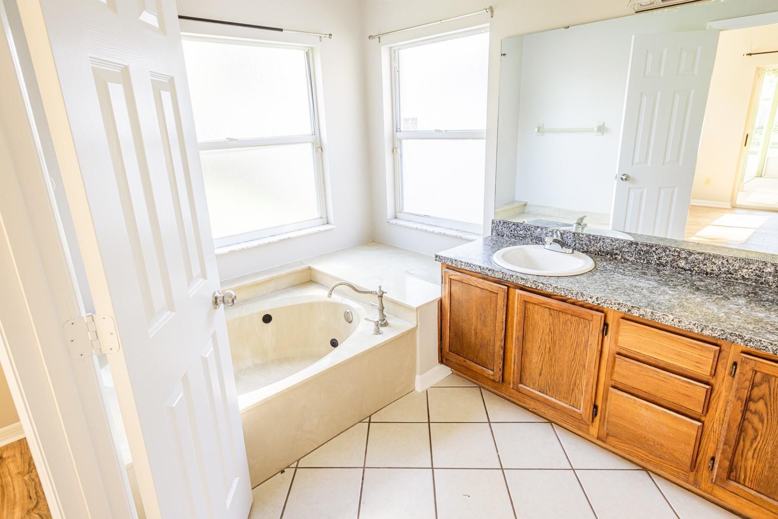 ALAFAYA WOODS PH 04 - Residential Lease