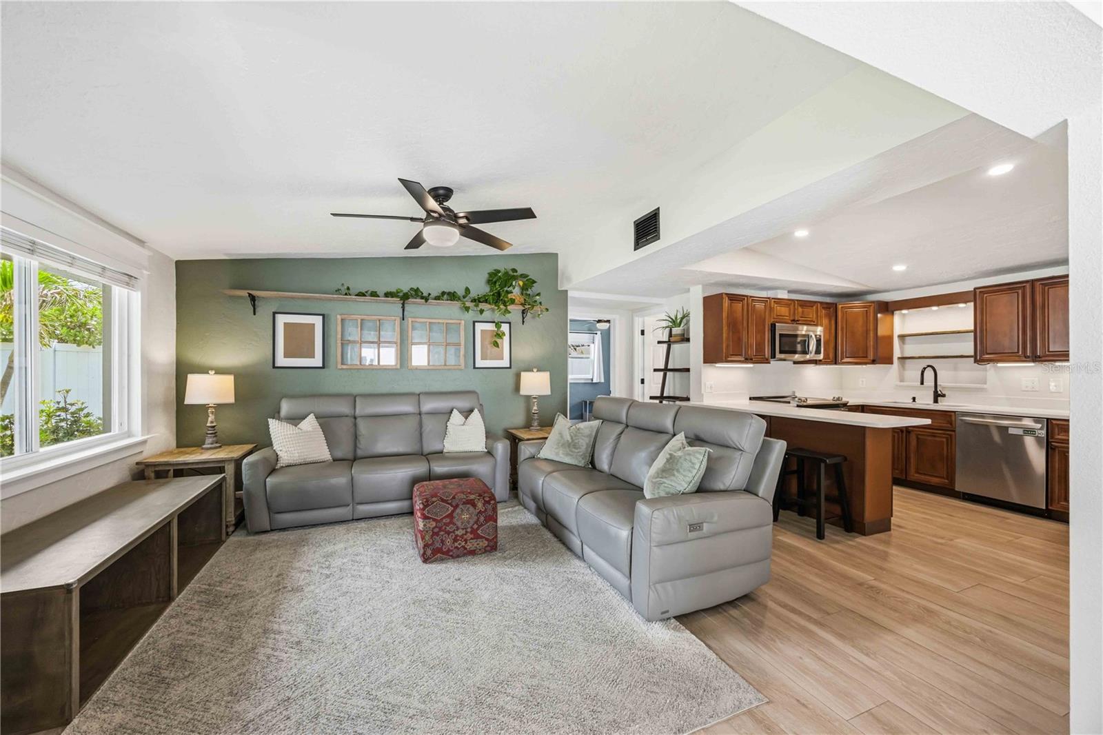 SPRING LAKE SUB ADD 1 - Residential