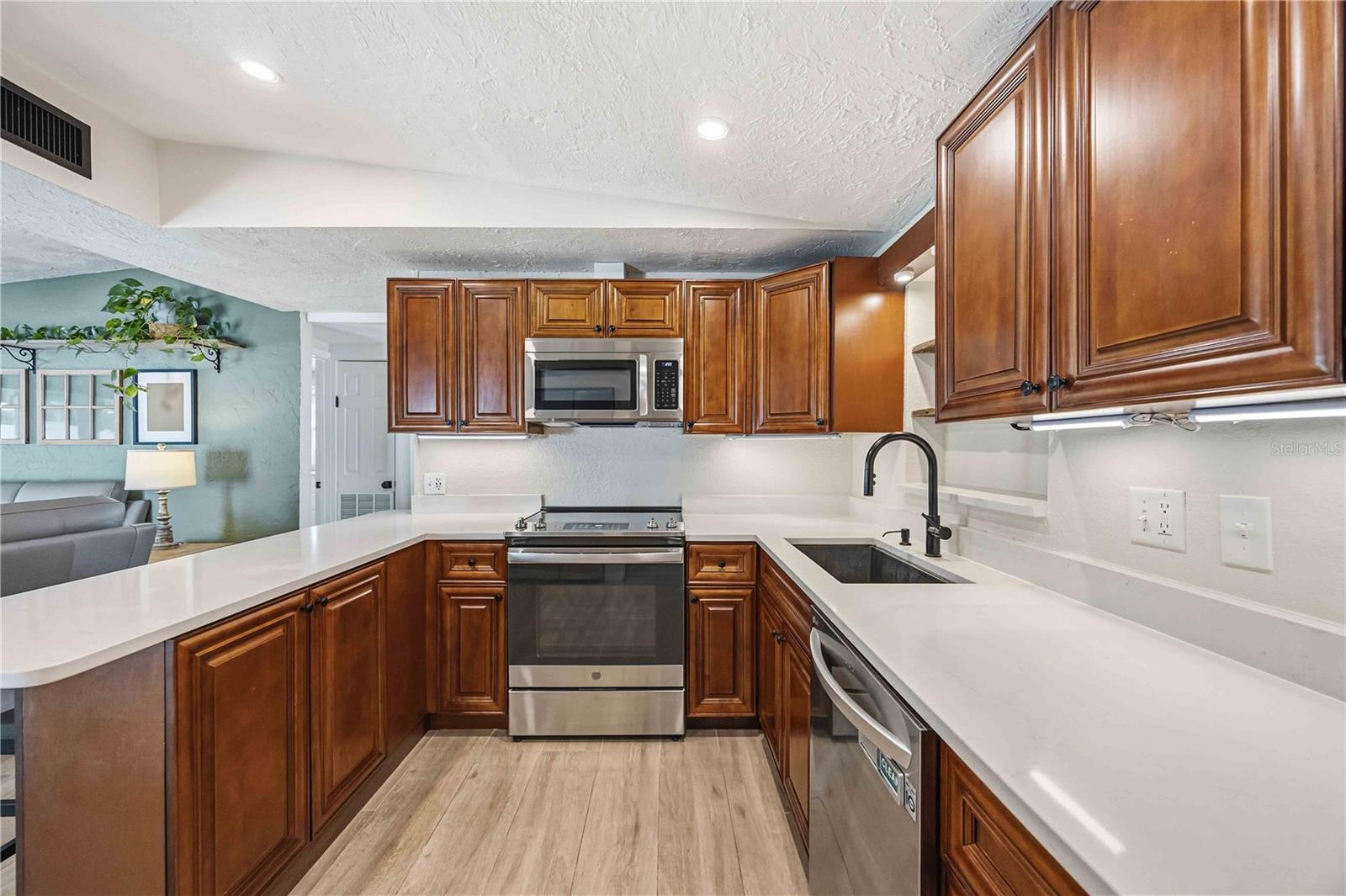 SPRING LAKE SUB ADD 1 - Residential