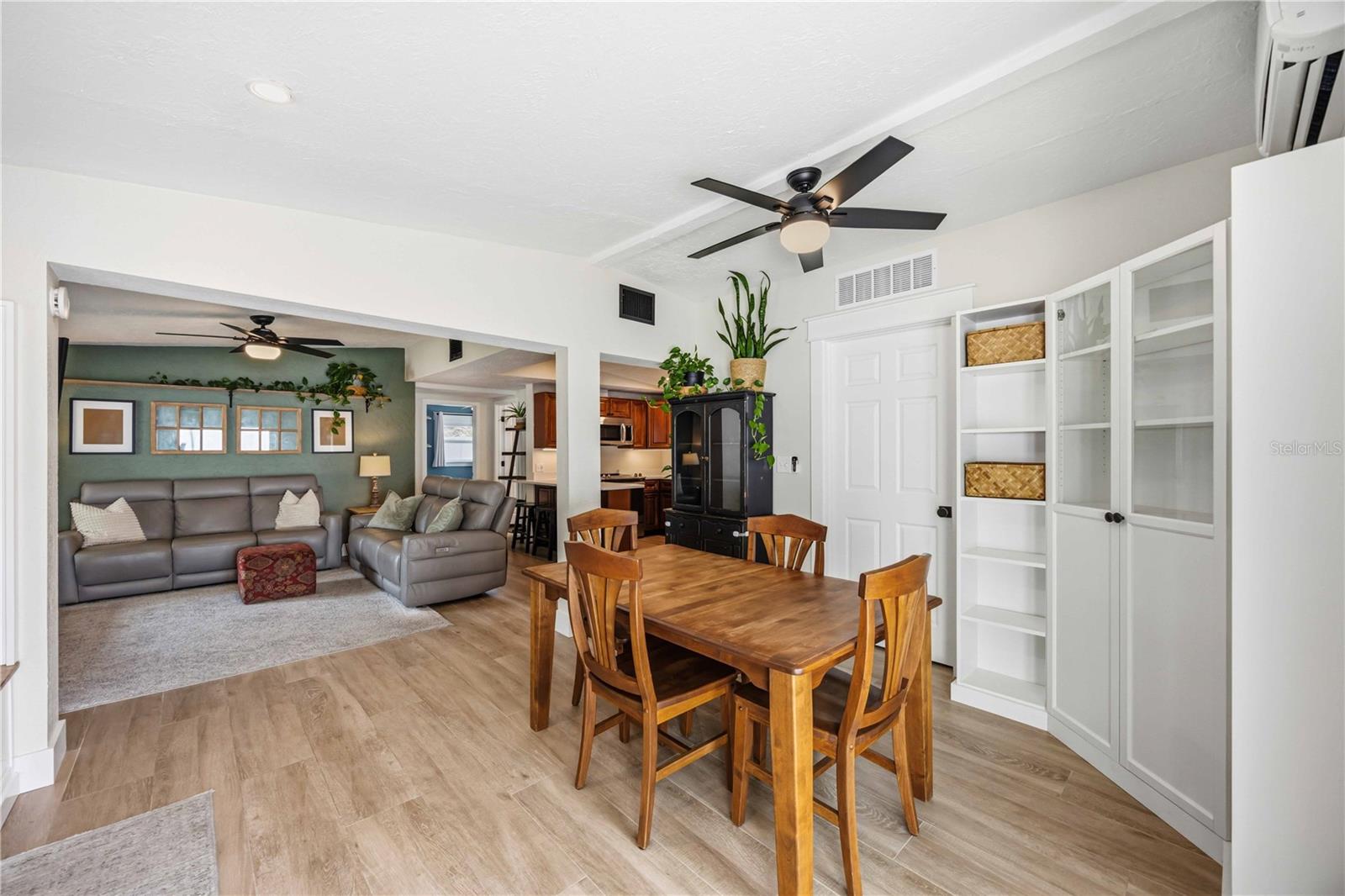 SPRING LAKE SUB ADD 1 - Residential