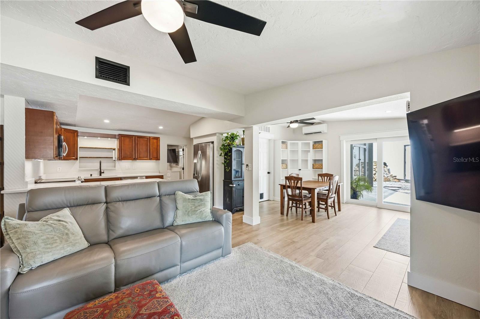 SPRING LAKE SUB ADD 1 - Residential