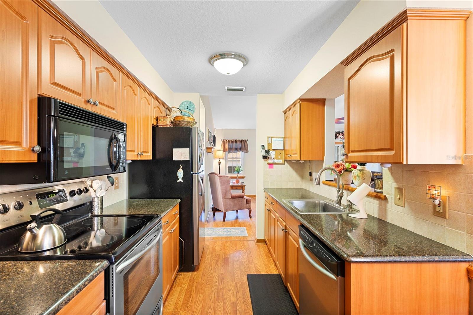 BLUE SPGS 03-18-30 - Residential