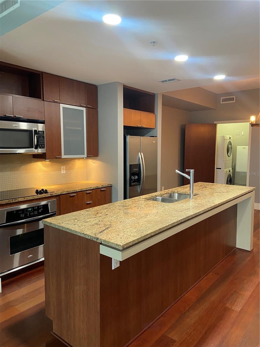 111 N 12TH STREET 1621