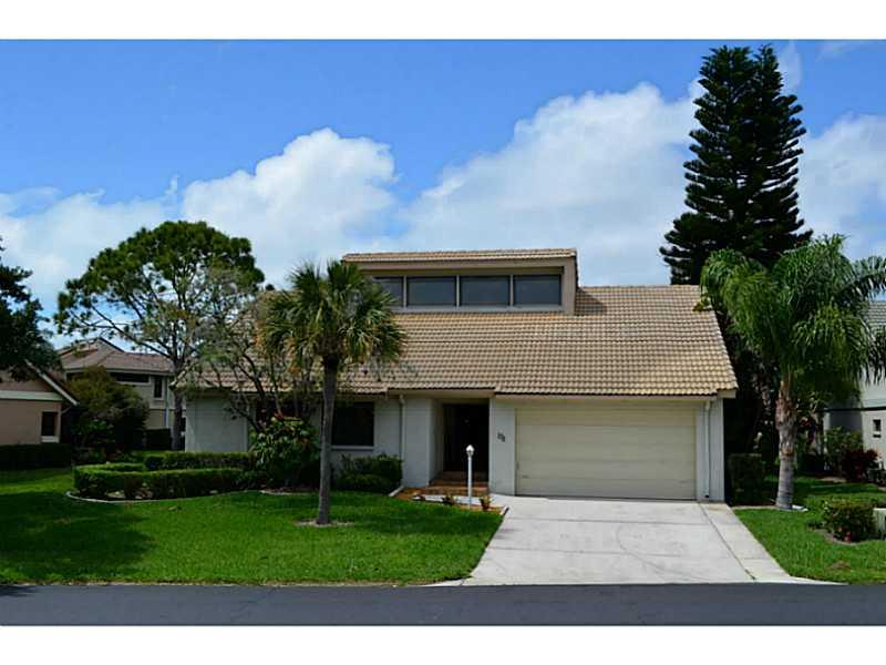 Extremely well kept home on one of the nicest boatable waterfront lots within the Inlets gated community. Sitting upon an oversized 1/3 acre lot boasting loads of privacy front and rear with an almost park like setting. The spacious back yard and a small parkland across the street give you wonderful peace and serenity to enjoy your Florida lifestyle. Your own private dock with davits are awaiting your boat, and utilize the free community storage for your trailer. This home has a wonderful open floor plan that allows for peaceful views out your backyard to the water from all main areas of the home. Soaring vaulted ceilings, new carpeting throughout, stainless steel appliances and a massive screened in porch with your own private hot tub are just a few of the highlights. A wonderful vaulted master suite with views to the water, large master bath with dual vanities and a fantastic walk in closet with custom built ins. 2 additional generous sized bedrooms as well as another full bath complete the package. The community boasts 4 tennis courts, community center and a resort caliber pool/spa area. The Inlets is situated very conveniently between Venice and Sarasota, giving you the best of both worlds for beach, shopping and restaurants. You can be to the Venice jetty and into the Gulf of Mexico in 15 minutes by boat and to Venice Island by car in 10 minutes. One of the best boatable waterfront values out there.