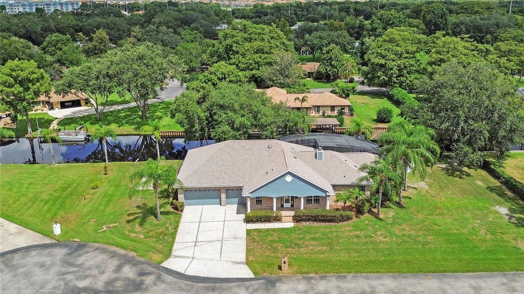 Photo of 5365 Shady Oak Circle, Saint Cloud, FL 34771 (MLS # S5156171)