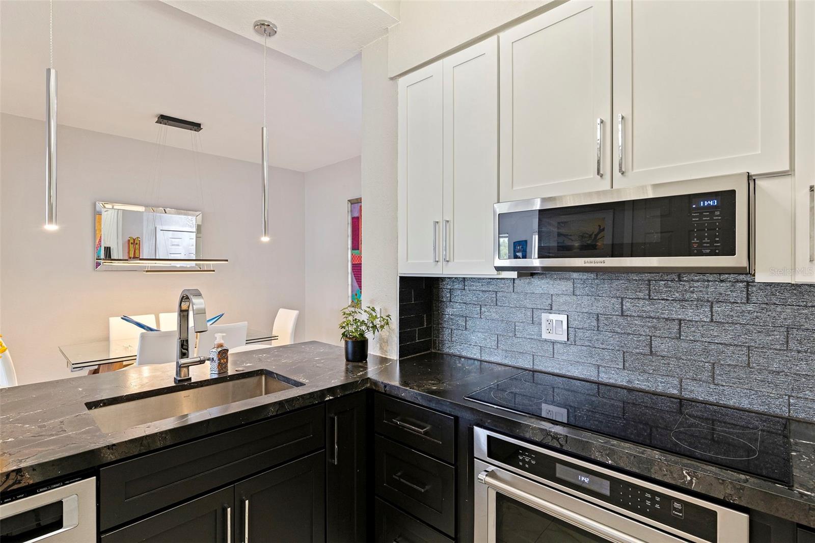 MADISON AT ST PETE - Residential