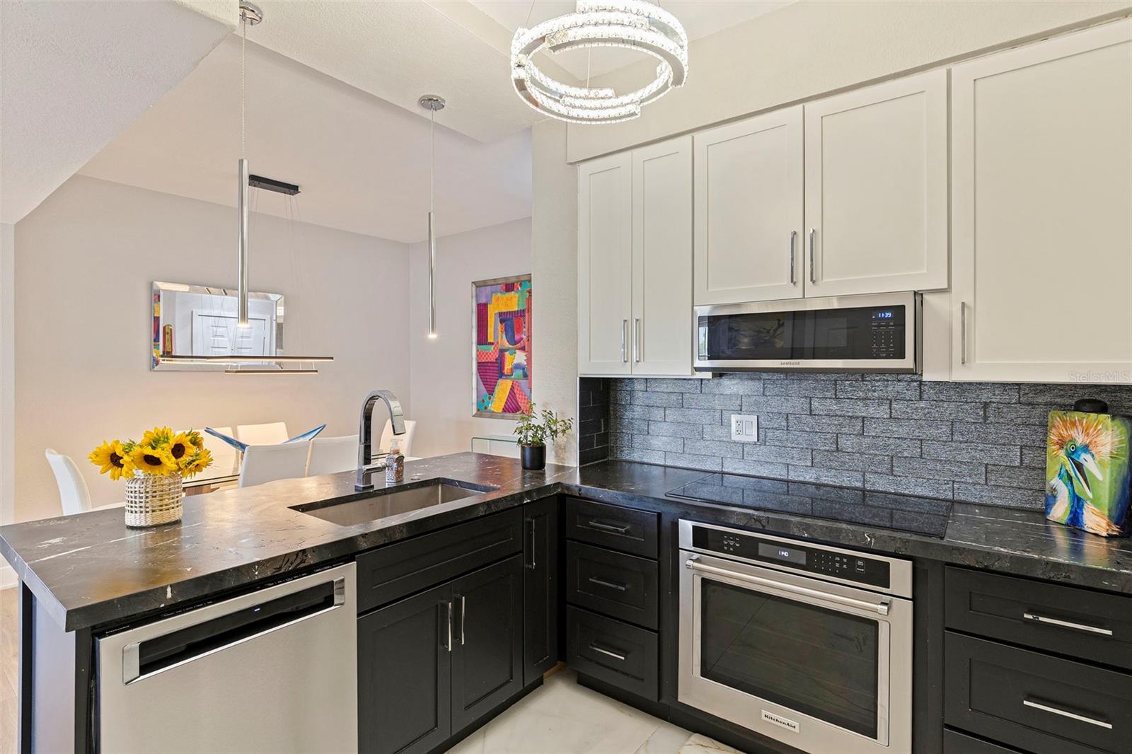 MADISON AT ST PETE - Residential