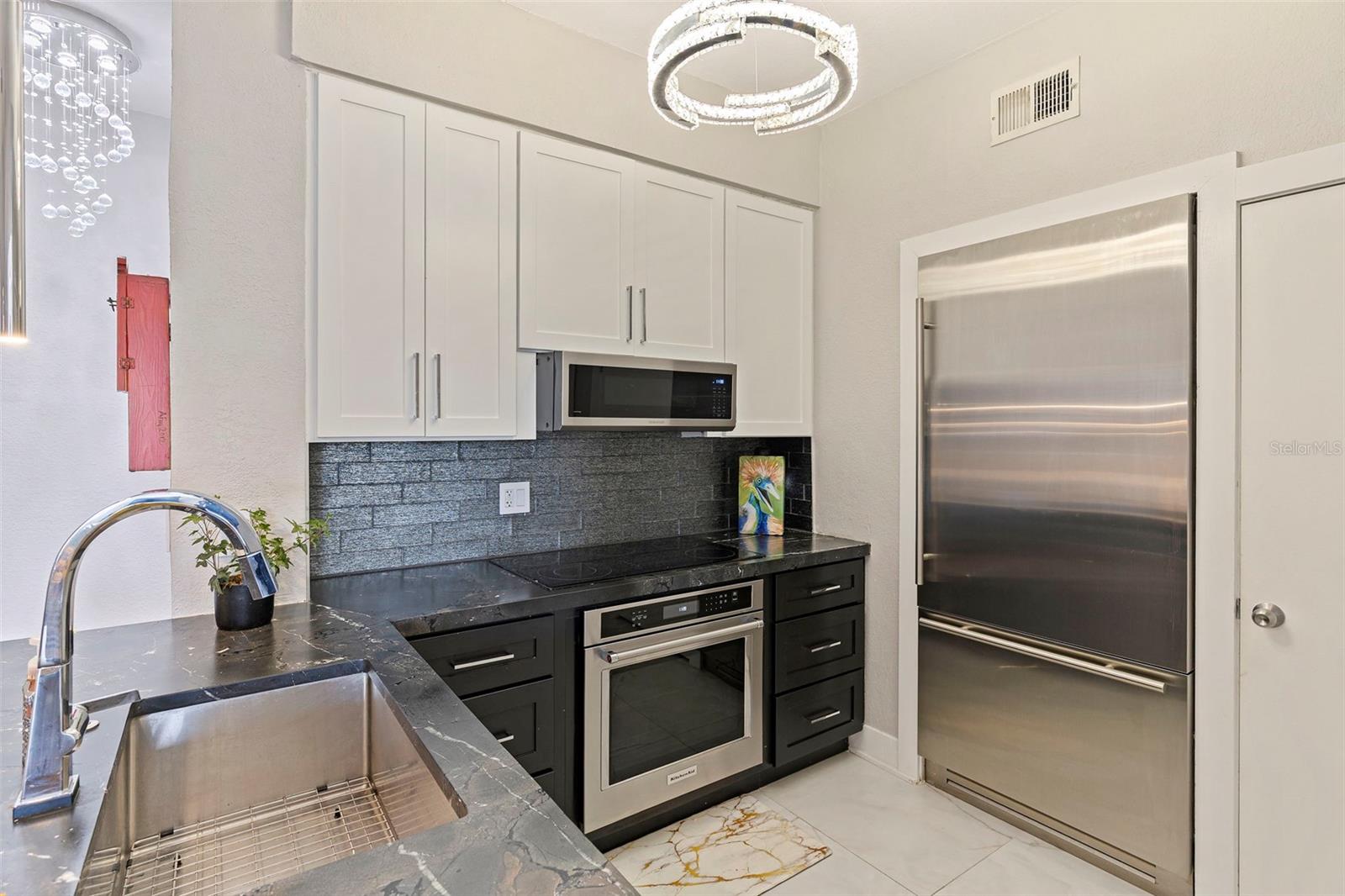 MADISON AT ST PETE - Residential