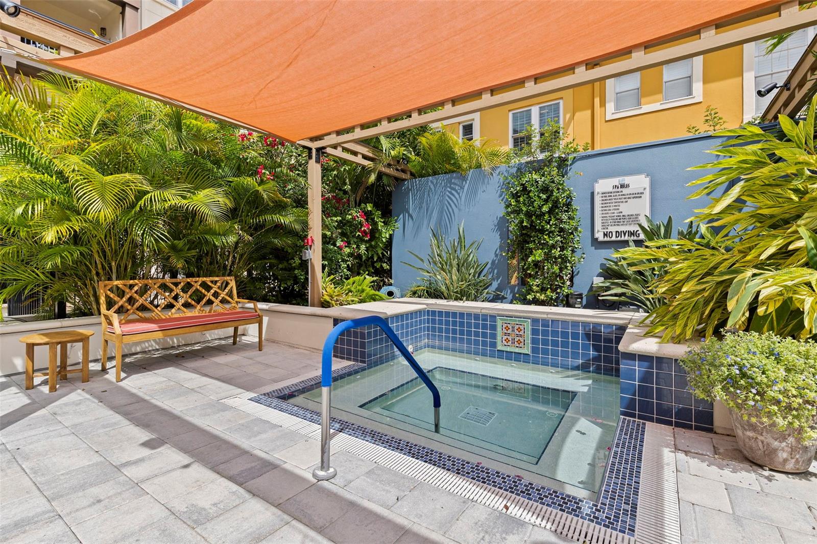 MADISON AT ST PETE - Residential