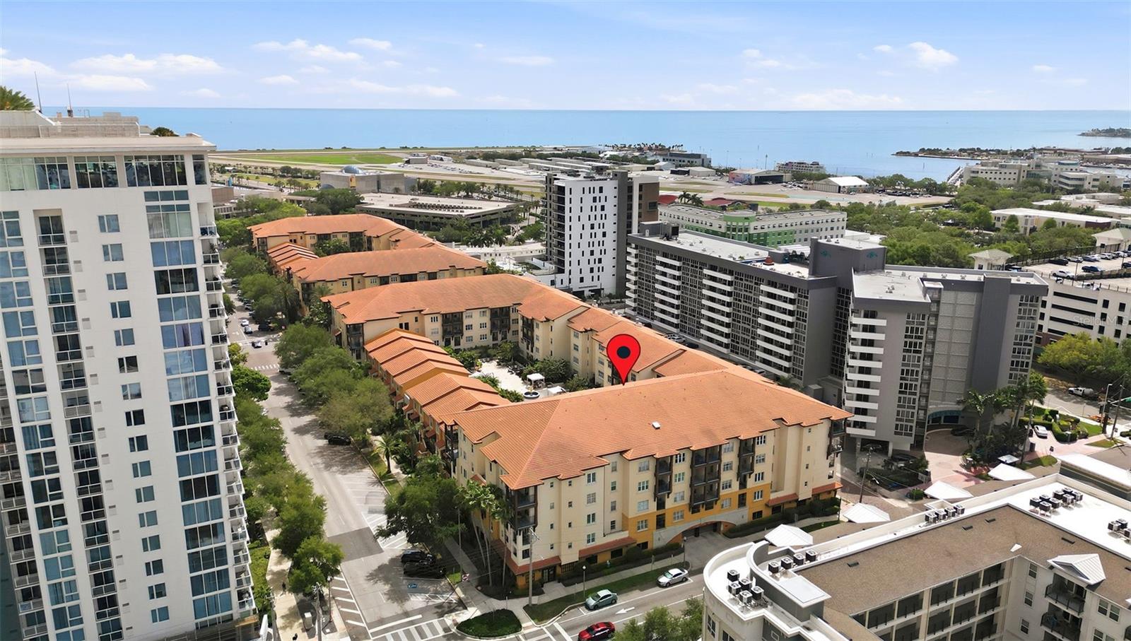 MADISON AT ST PETE - Residential