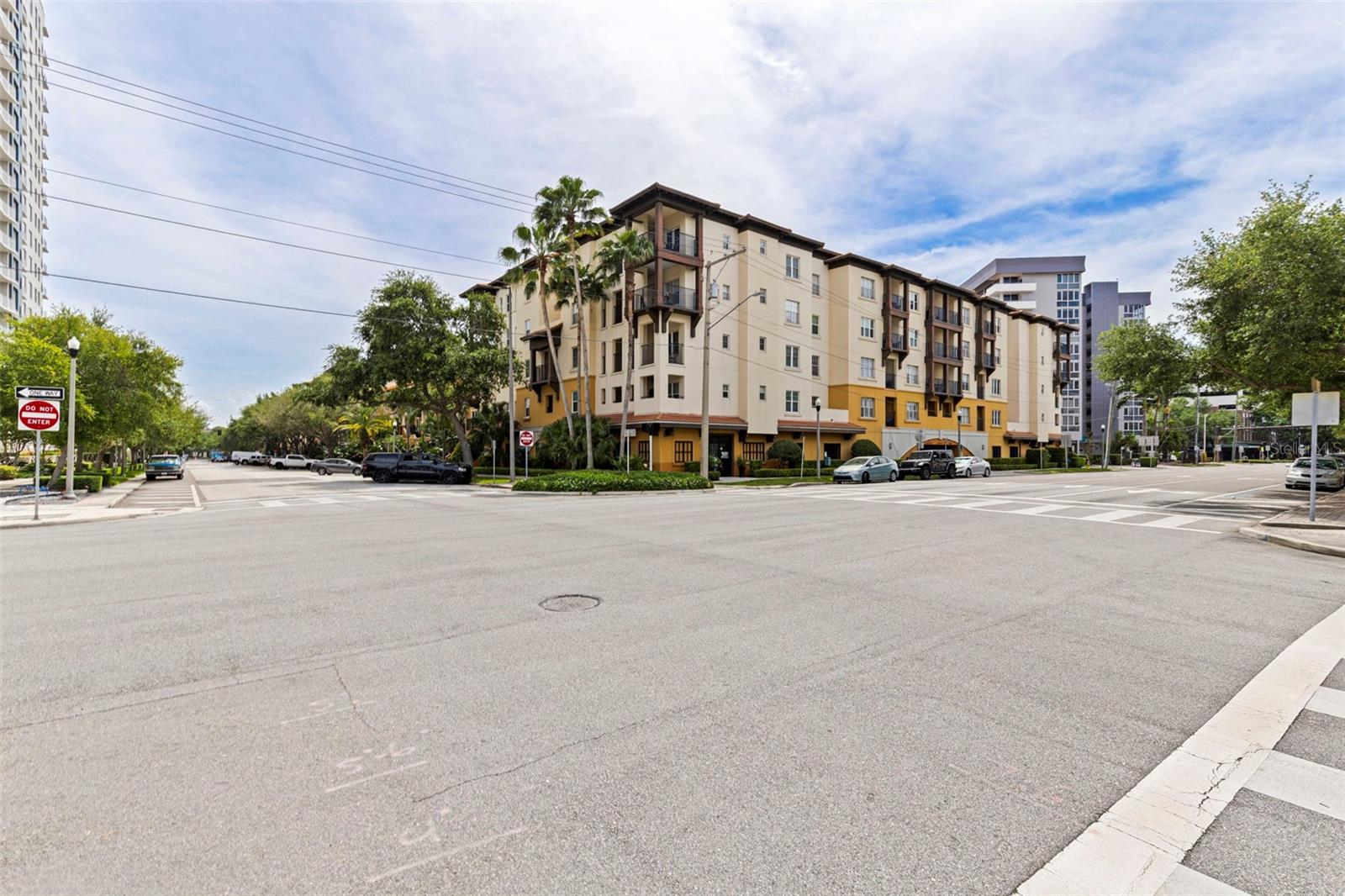 MADISON AT ST PETE - Residential