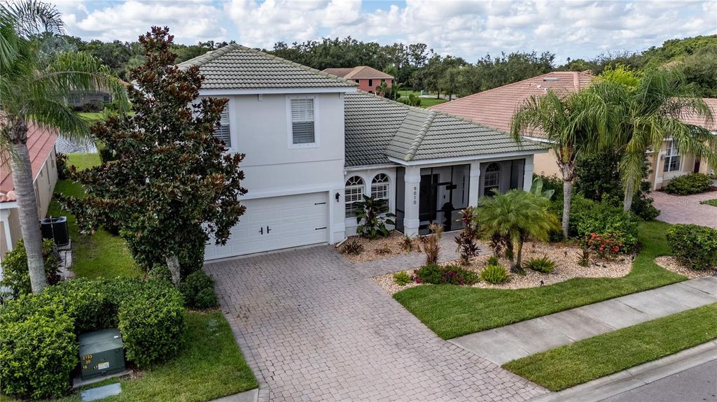 Photo of 9010 Kingsbury Place, Bradenton, FL 34212 (MLS # N6140073)