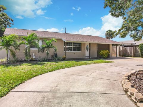 Photo of 11210 102nd Terrace, Seminole, FL 33778 (MLS # TB8435205)