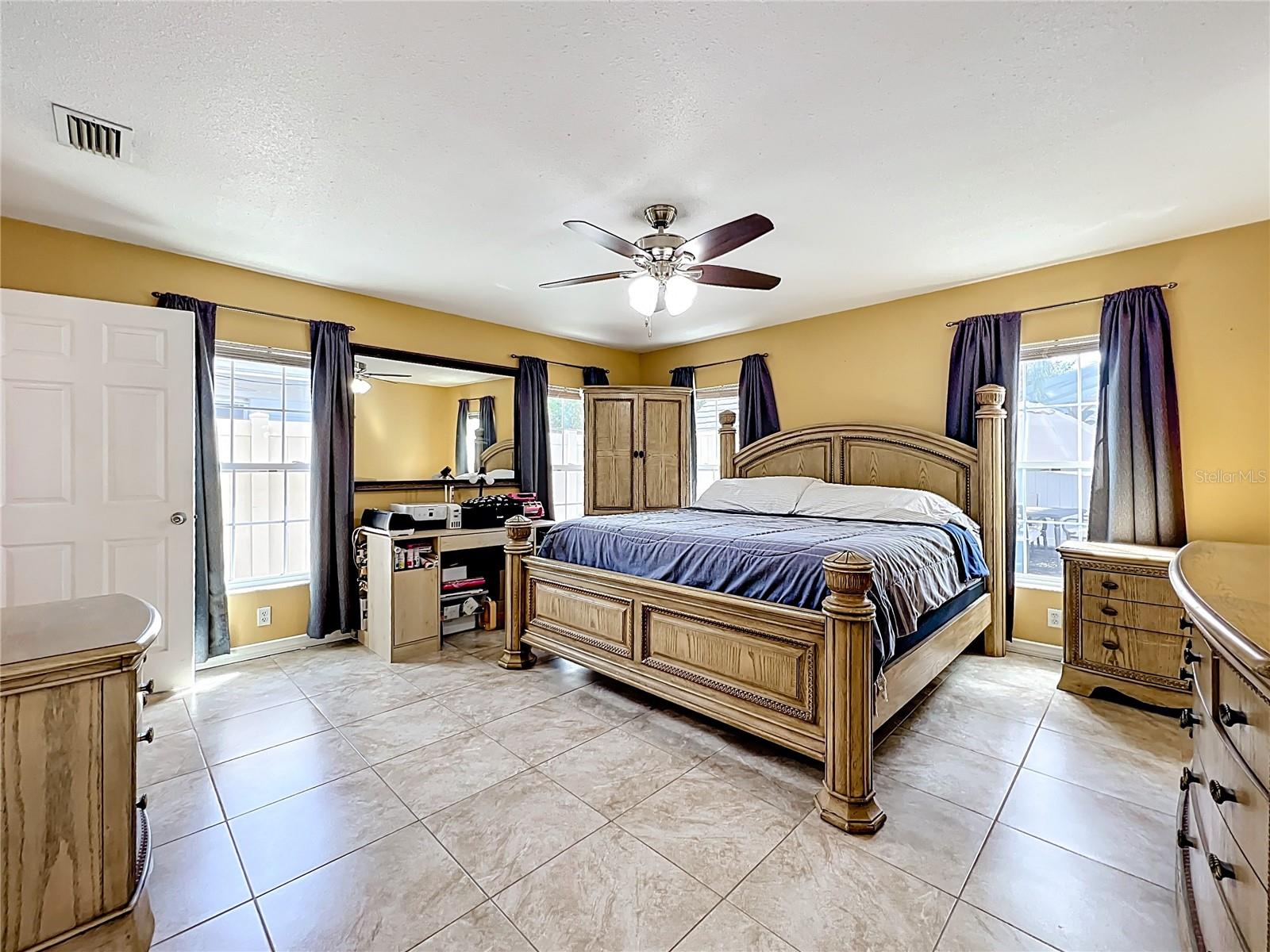 HI-RIDGE ESTATES - Residential