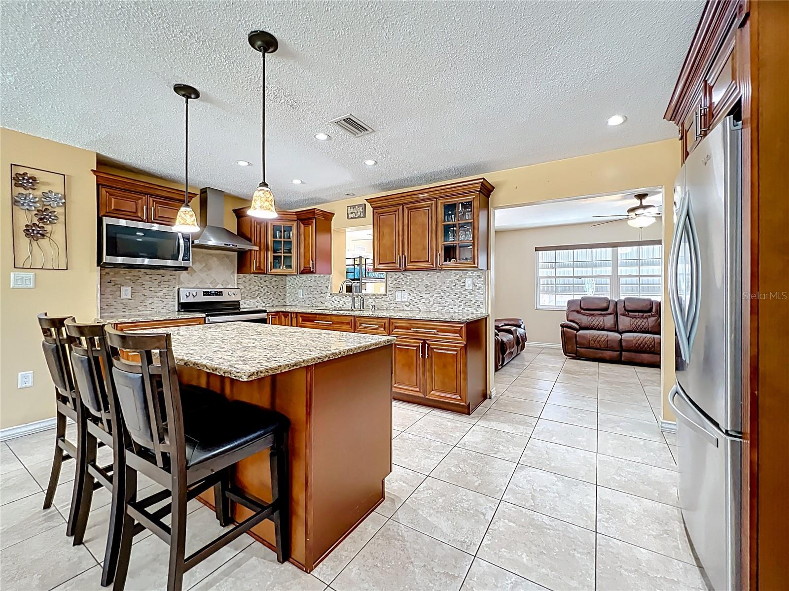 HI-RIDGE ESTATES - Residential