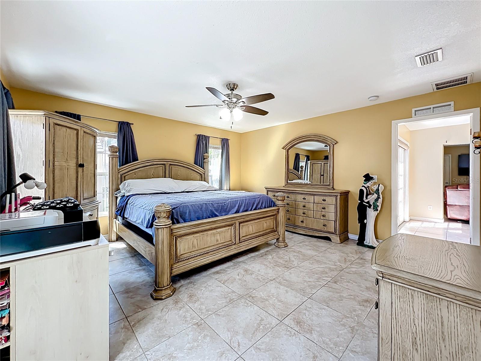 HI-RIDGE ESTATES - Residential