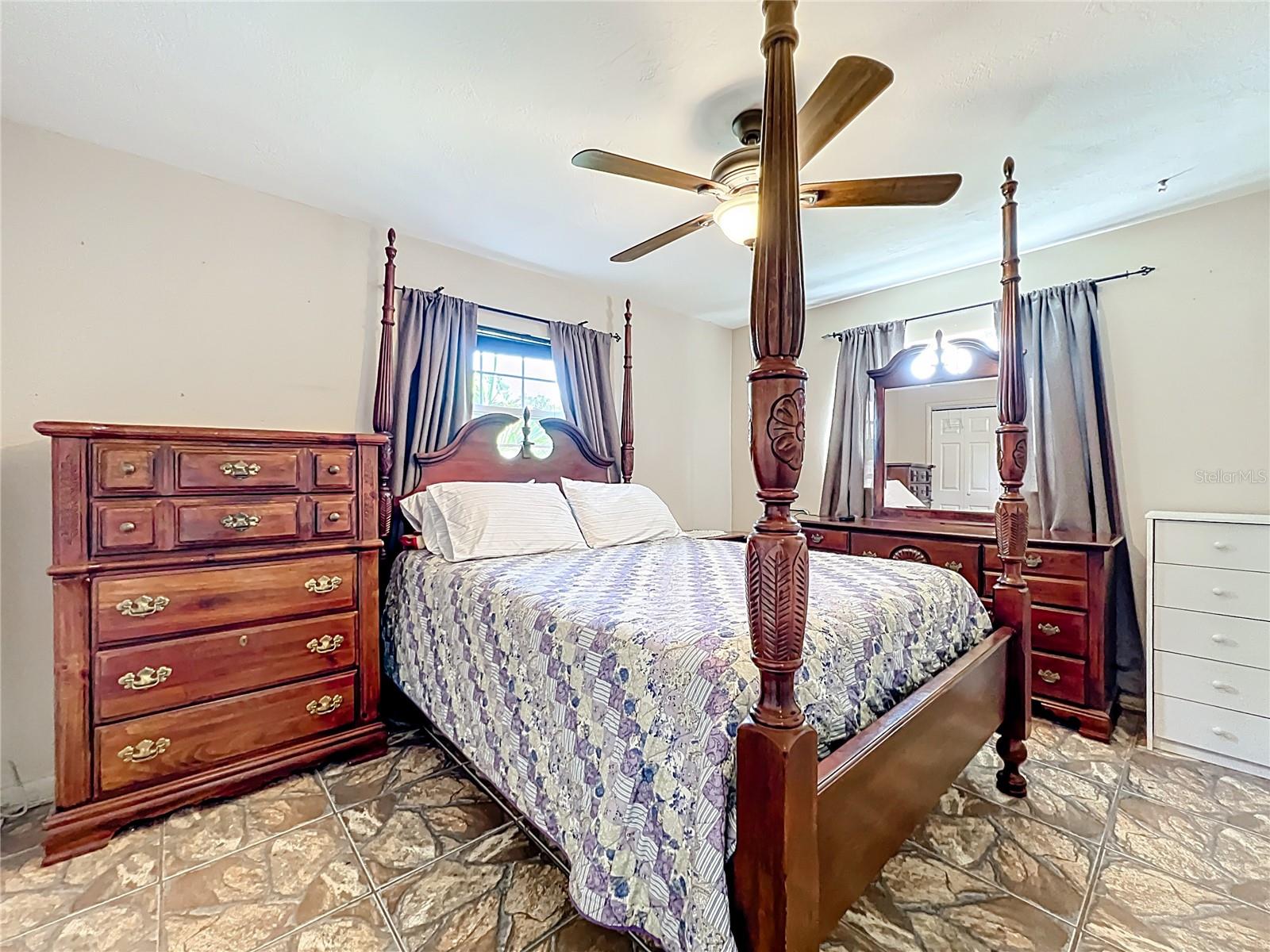 HI-RIDGE ESTATES - Residential