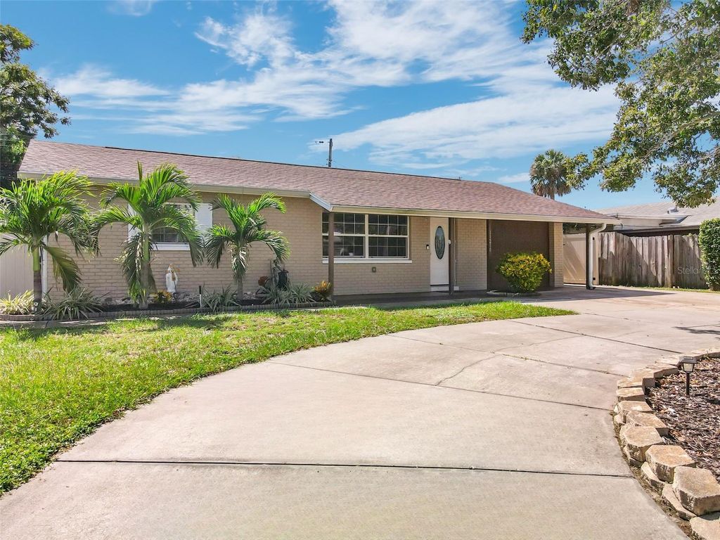 Photo of 11210 102nd Terrace, Seminole, FL 33778 (MLS # TB8435205)