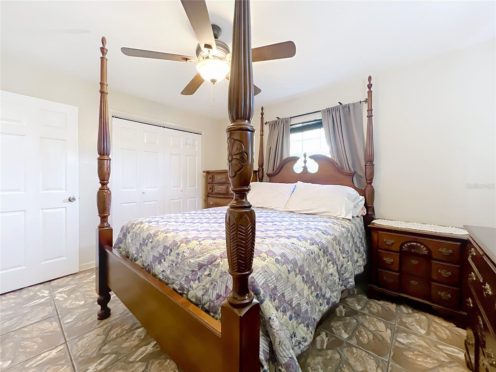 HI-RIDGE ESTATES - Residential