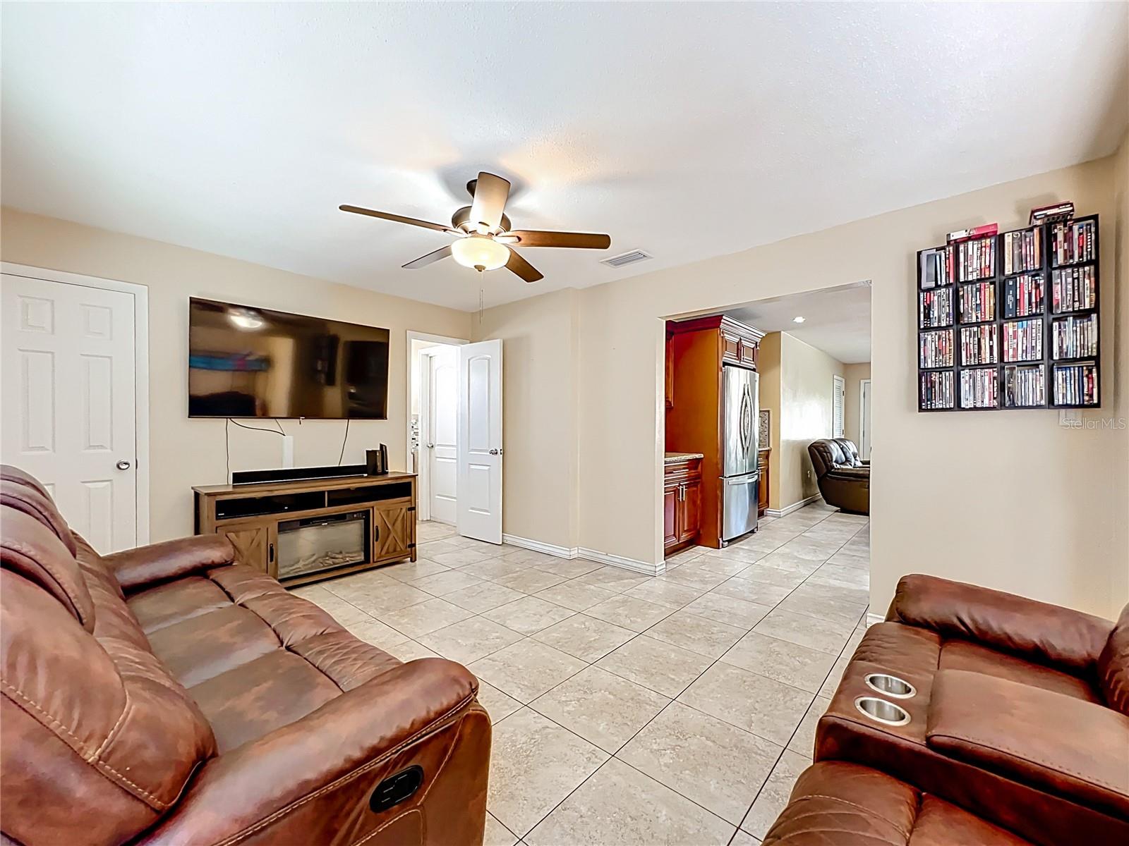 HI-RIDGE ESTATES - Residential