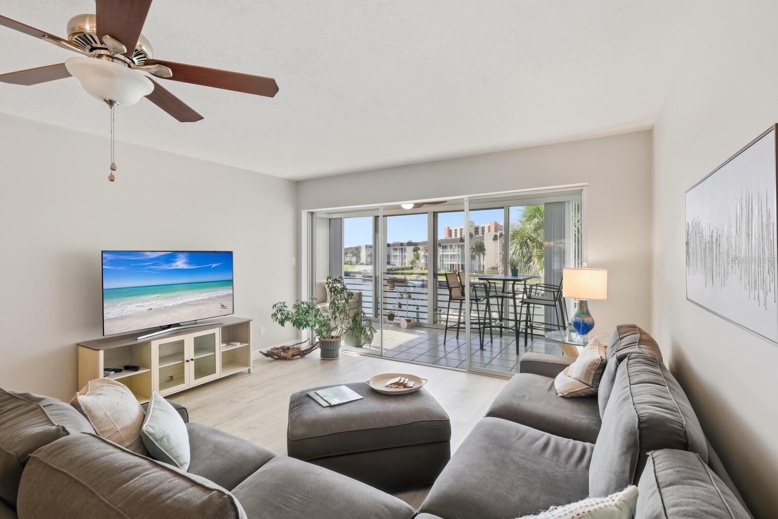 LONGBOAT HARBOUR - Residential