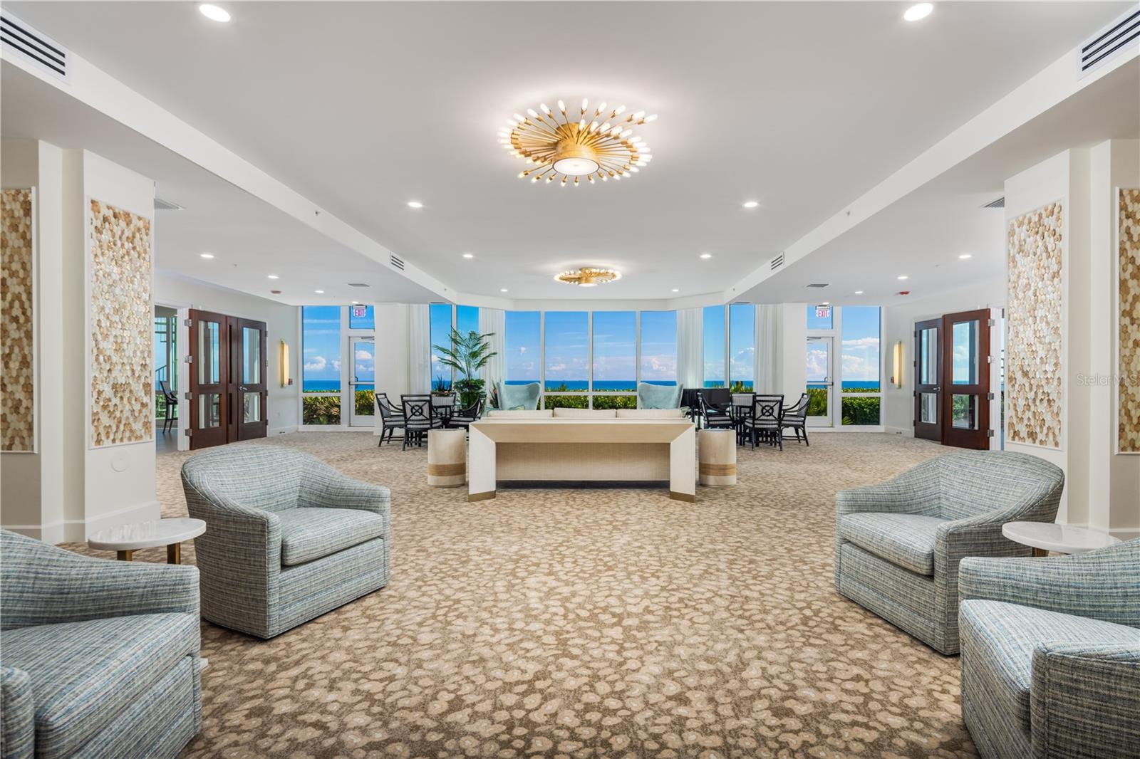 REGENCY ISLAND DUNES - Residential