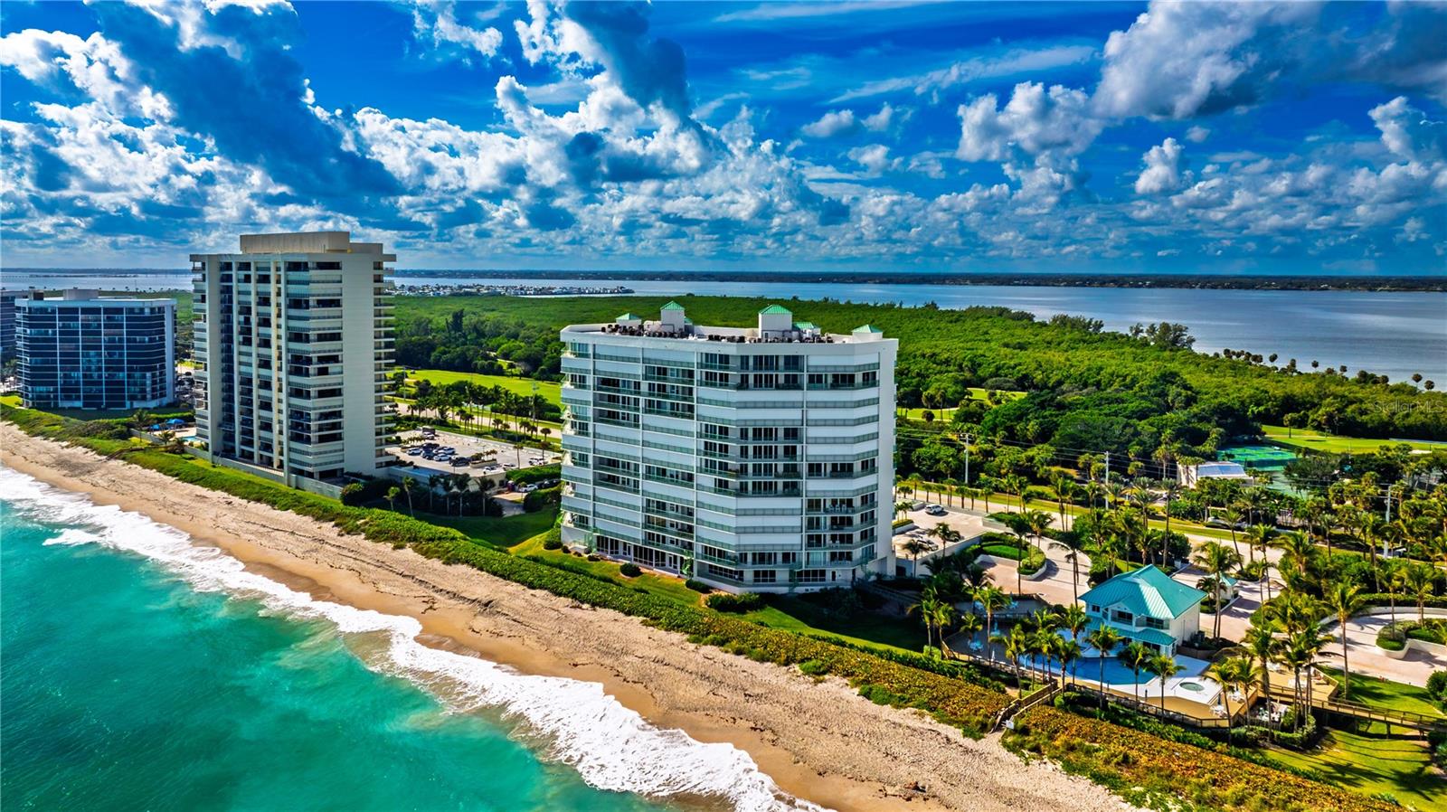 REGENCY ISLAND DUNES - Residential