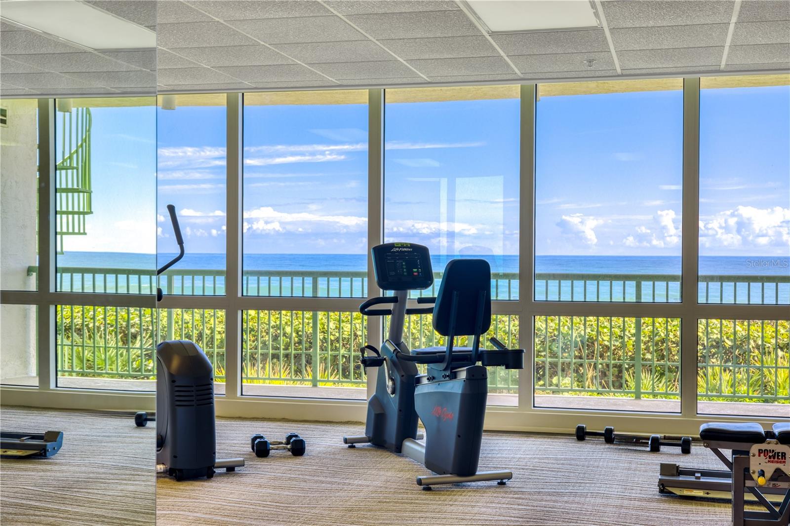 REGENCY ISLAND DUNES - Residential