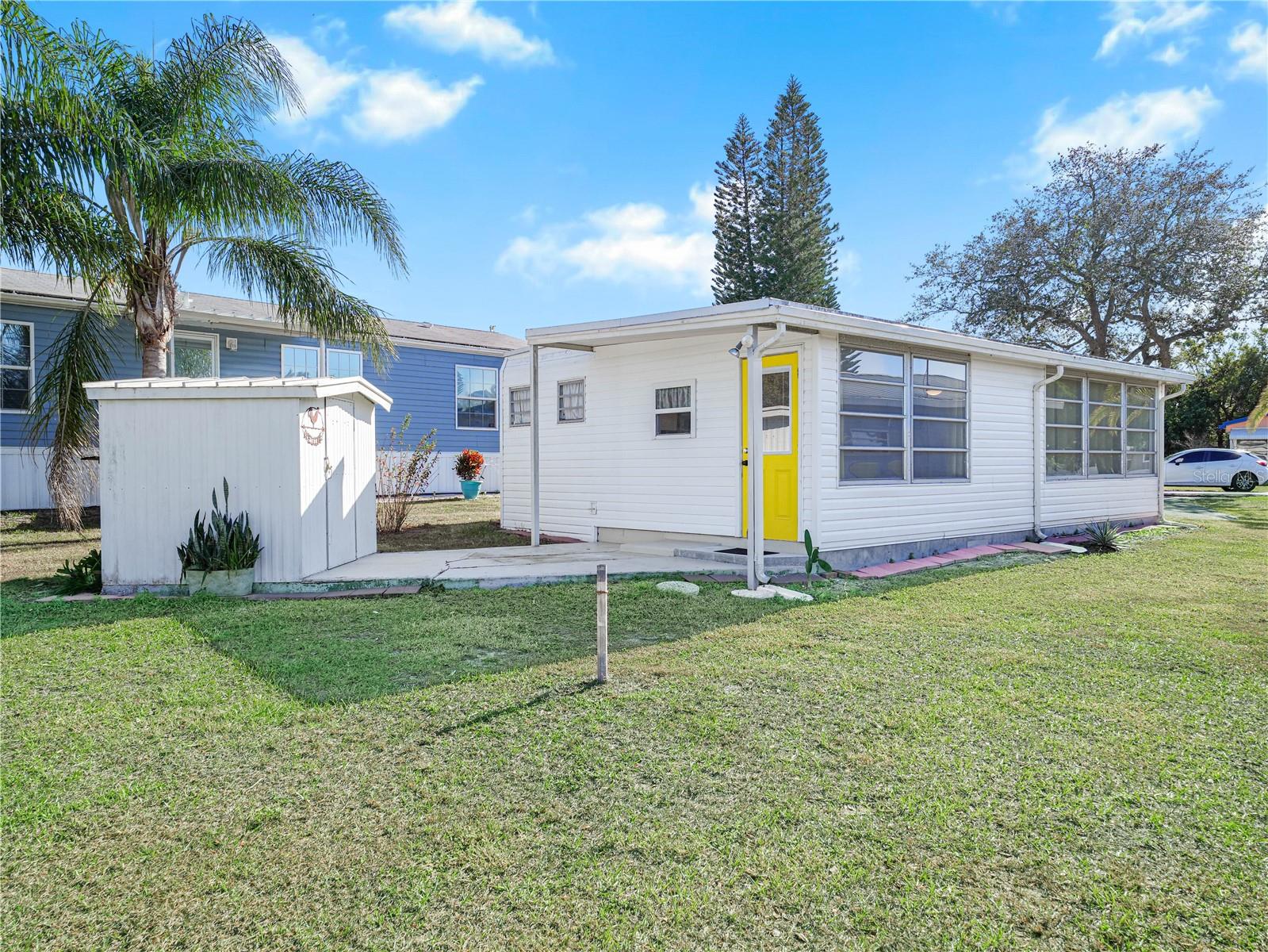 SADDLEBAG LAKE - Residential