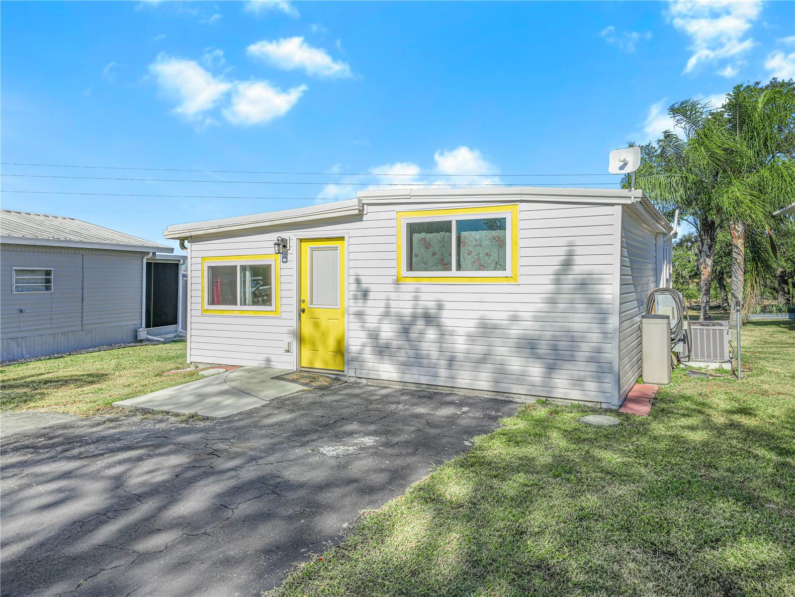 SADDLEBAG LAKE - Residential