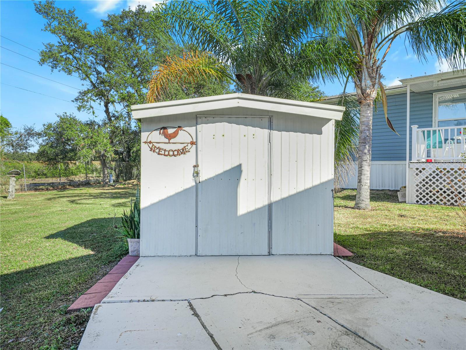 SADDLEBAG LAKE - Residential