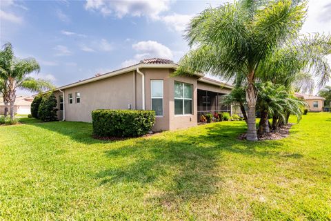 A home in WIMAUMA