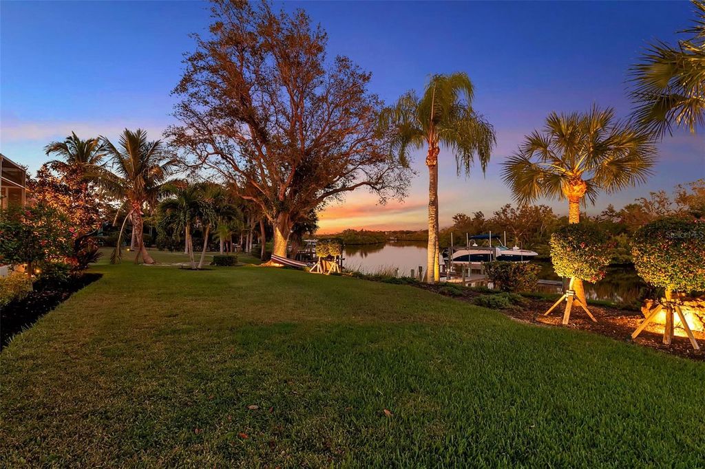 Photo of 1076 Ruisdael Circle, Nokomis, FL 34275 (MLS # A4671094)