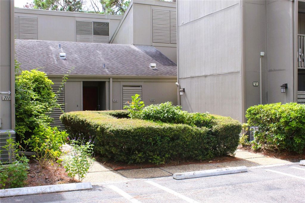 Photo of 707 Pine Run Drive, Osprey, FL 34229 (MLS # N6140309)