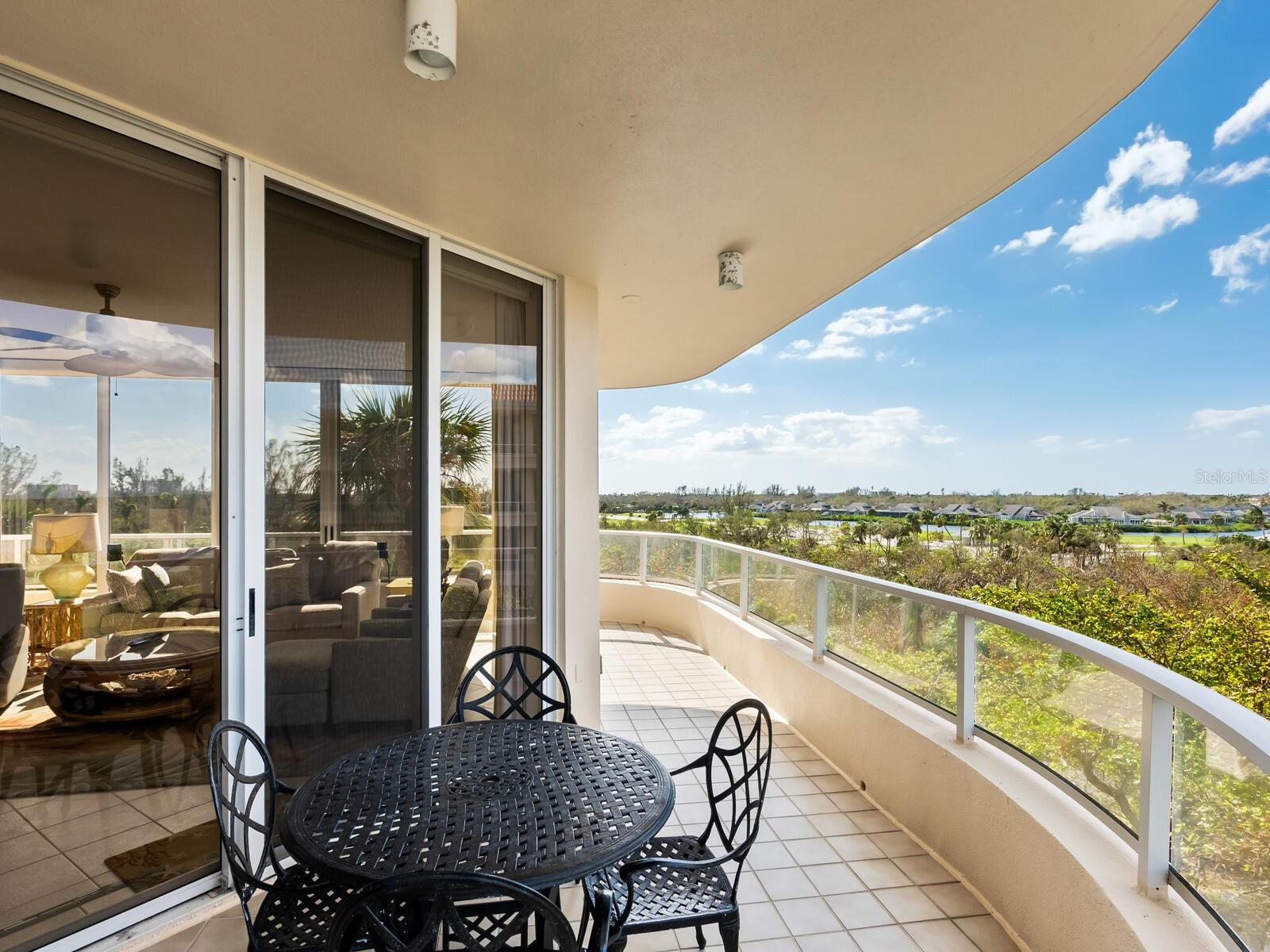 GRAND BAY 6 - Residential