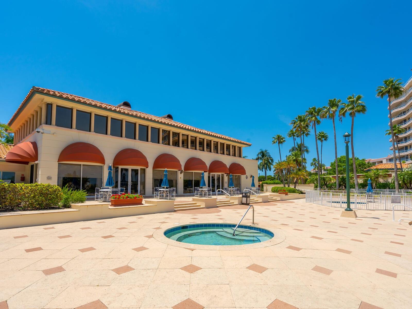 GRAND BAY 6 - Residential