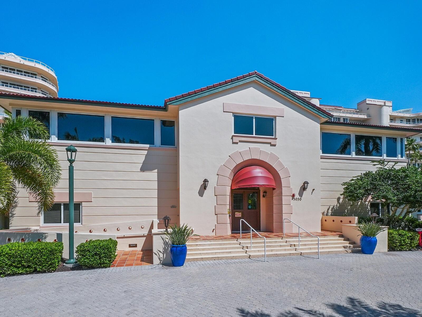 GRAND BAY 6 - Residential