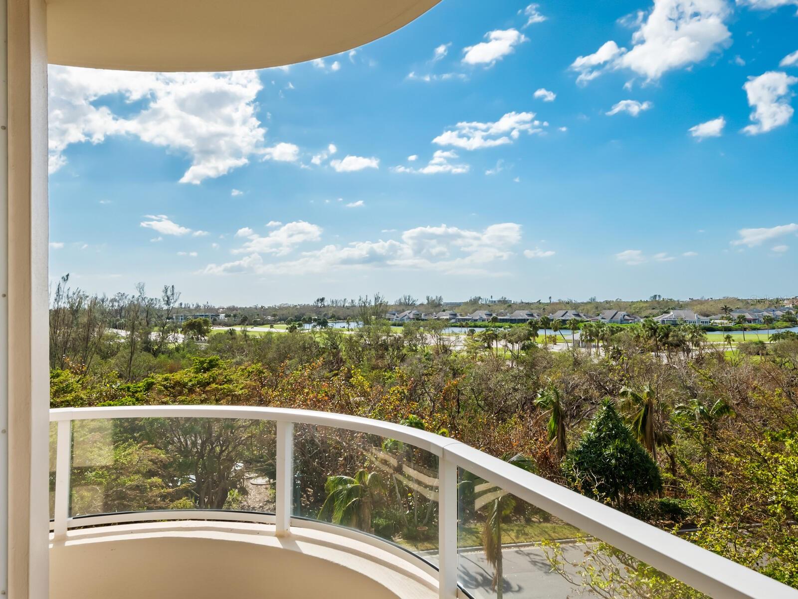 GRAND BAY 6 - Residential