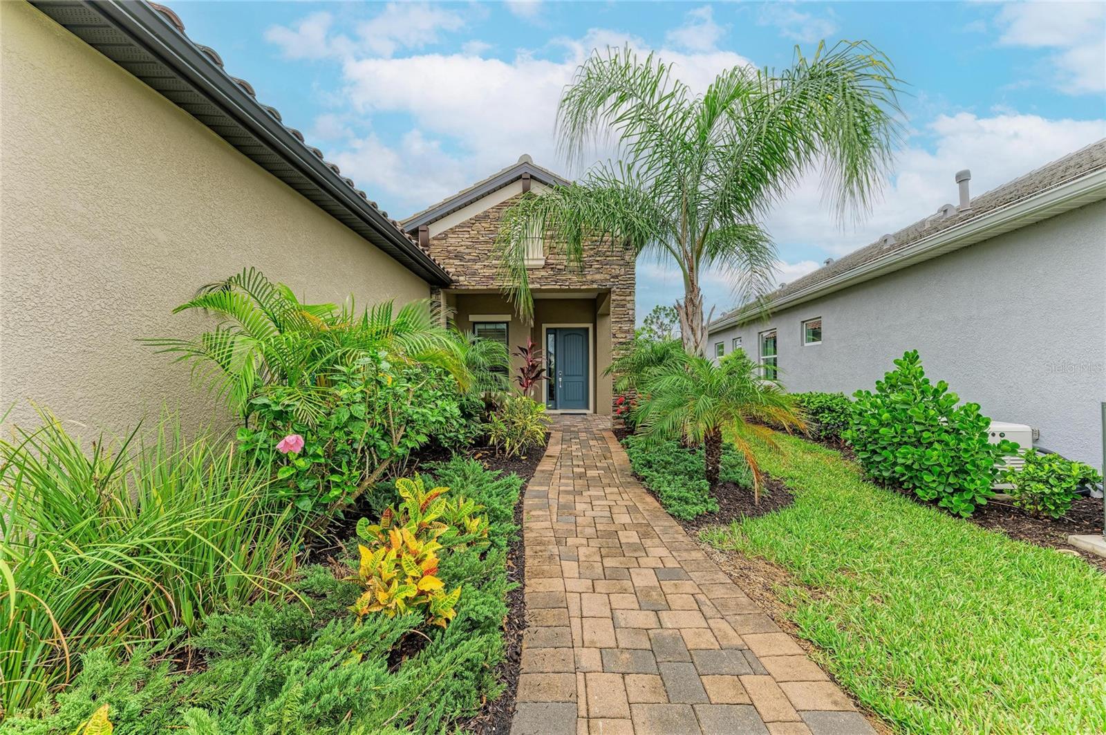 10913 TREVINO STREET - Photo 3