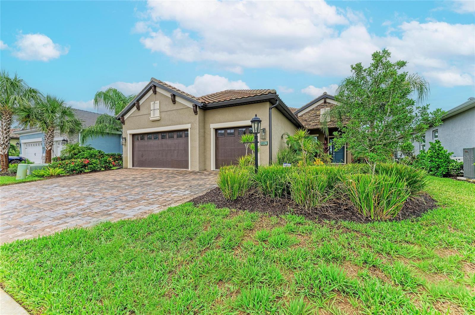 10913 TREVINO STREET - Photo 2