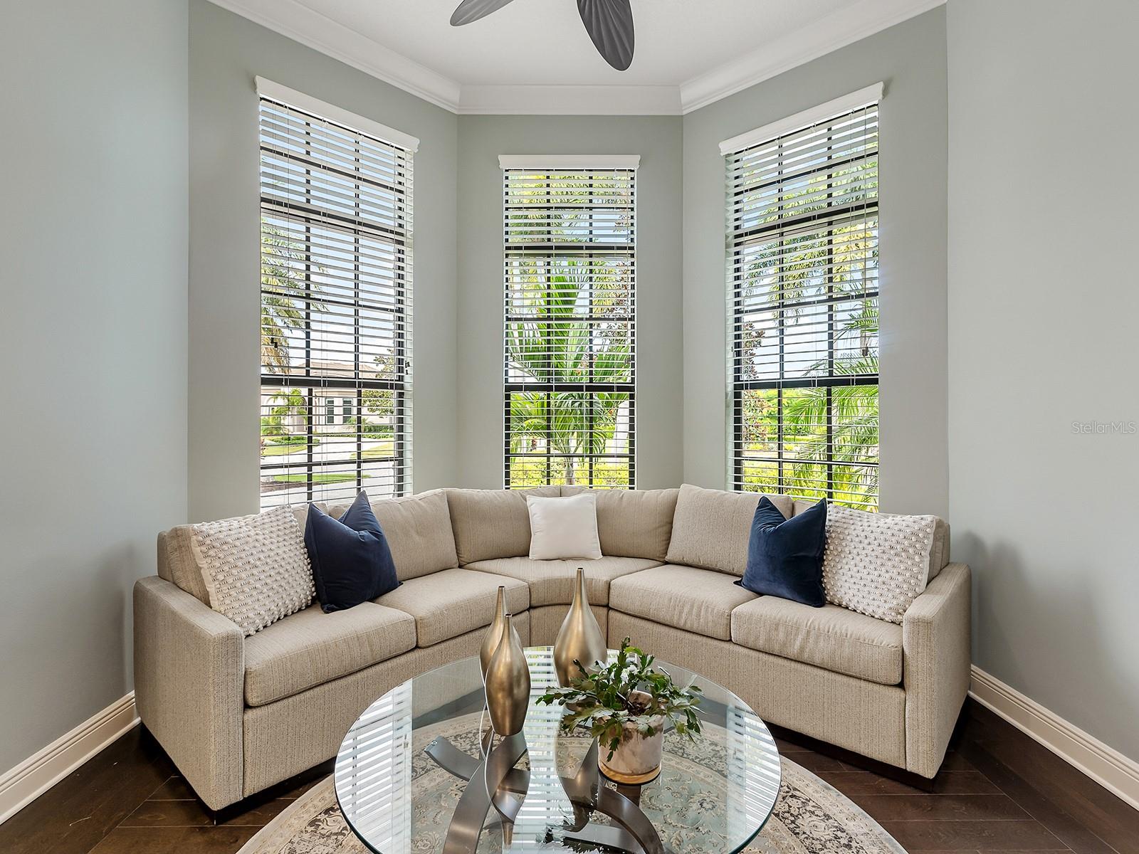 COUNTRY CLUB EAST - Residential