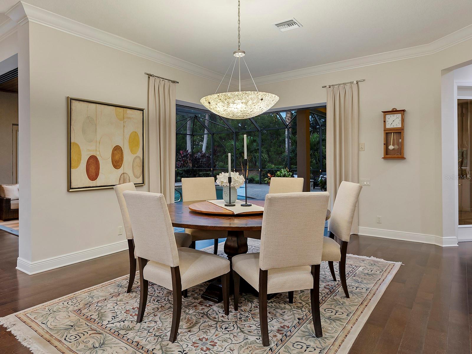 COUNTRY CLUB EAST - Residential