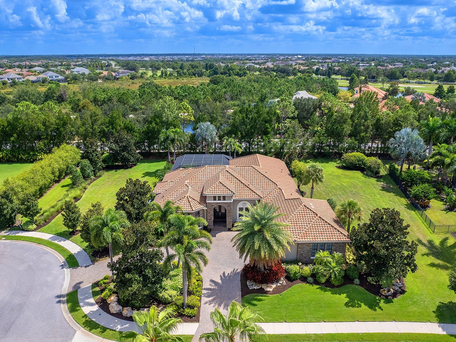 COUNTRY CLUB EAST - Residential