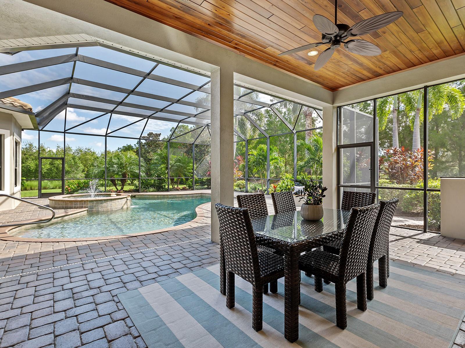 COUNTRY CLUB EAST - Residential