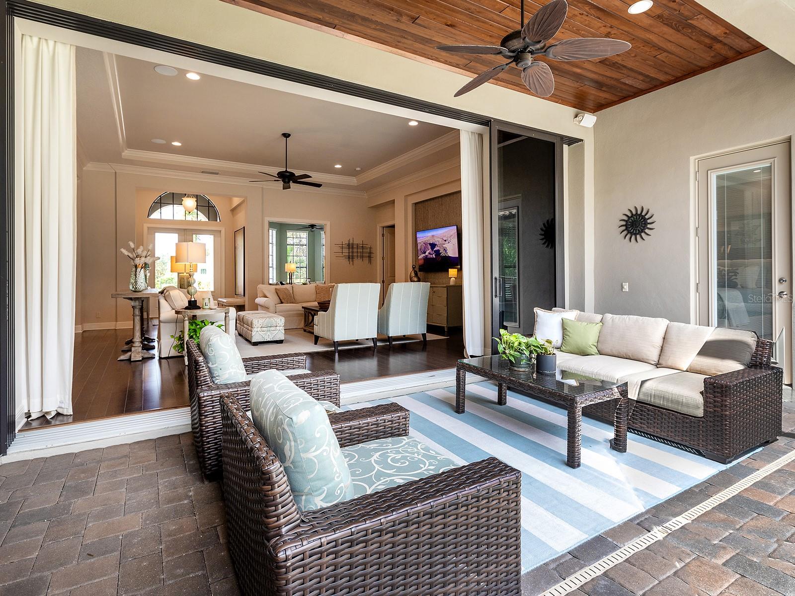 COUNTRY CLUB EAST - Residential